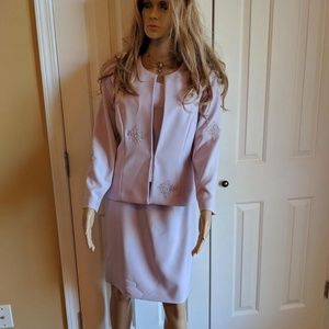 Beautiful suit/ Sandals/ silver sequins purse